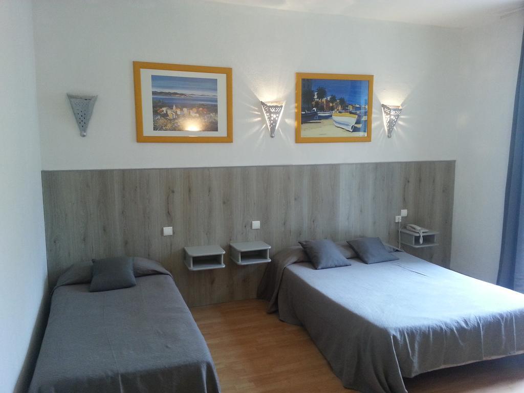 Hotel Univers Bastia  Bagian luar foto