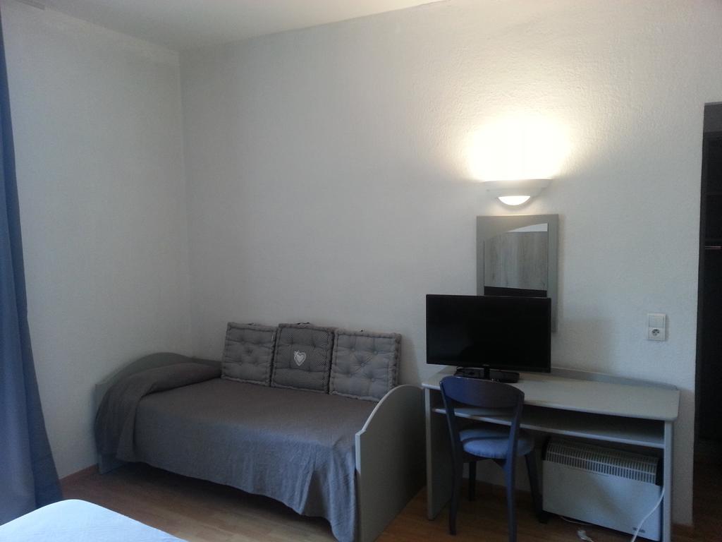 Hotel Univers Bastia  Bagian luar foto