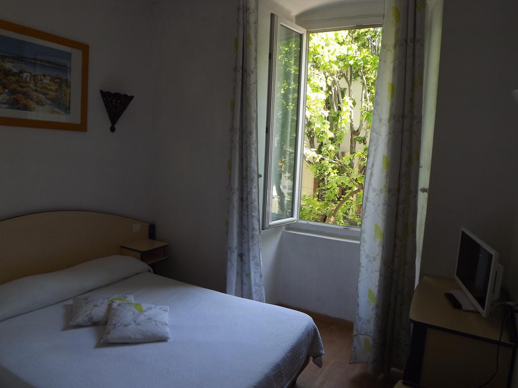 Hotel Univers Bastia  Bagian luar foto