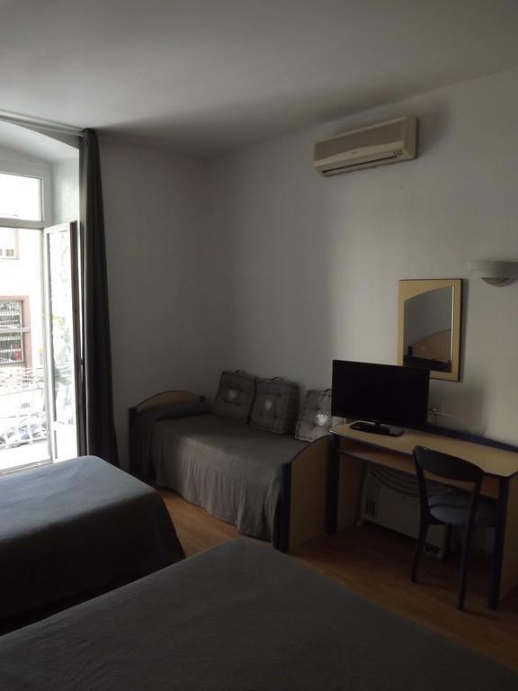 Hotel Univers Bastia  Bagian luar foto