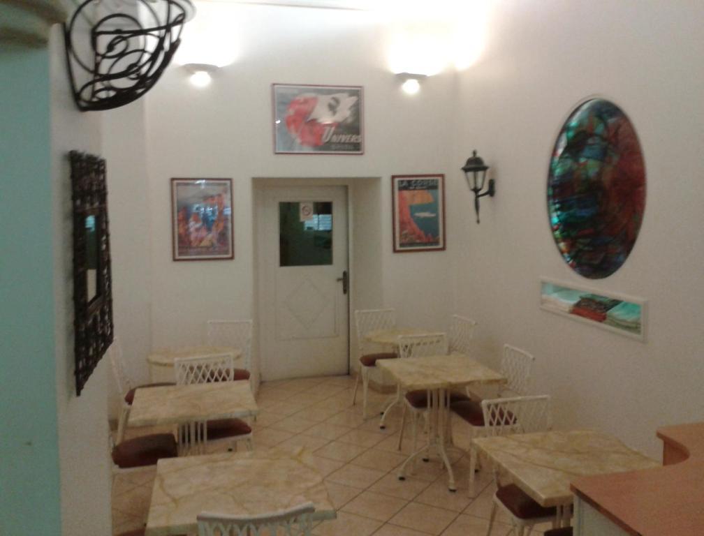 Hotel Univers Bastia  Bagian luar foto